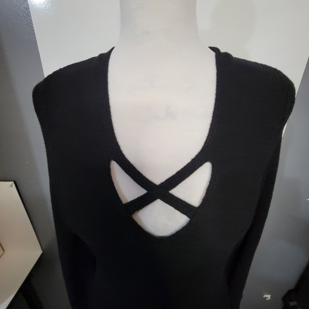 Free People Criss Cross front long sleeve black sweater women size small - Picture 2 of 10